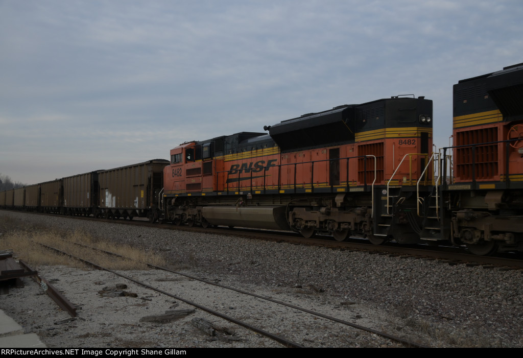 BNSF 8482